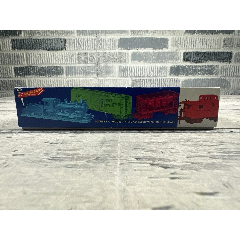 Roundhouse HO Scale  50ft  EXPRESS REEFER R.E.A. 3610  NEW IN BOX